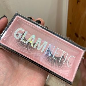 3 Glamnetic lash sets & anchors